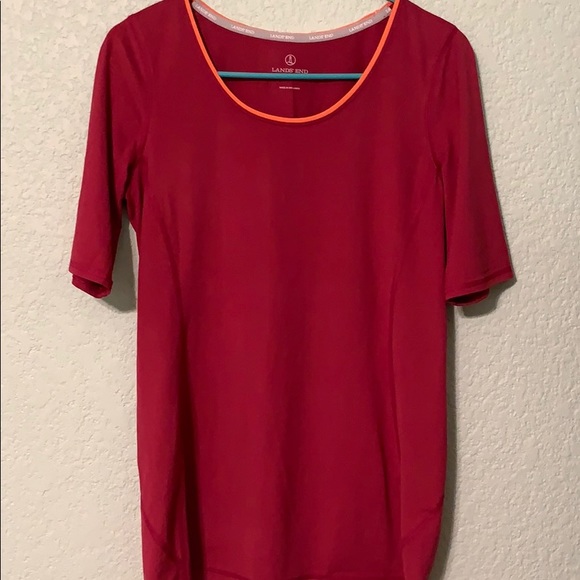 Lands' End Tops - Lands End women’s short sleeve T-shirt